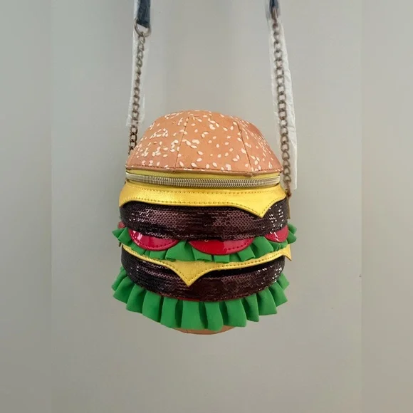NWOT Betsey Johnson Kitsch Nice Buns Cheeseburger Crossbody - Picture 3 of 14